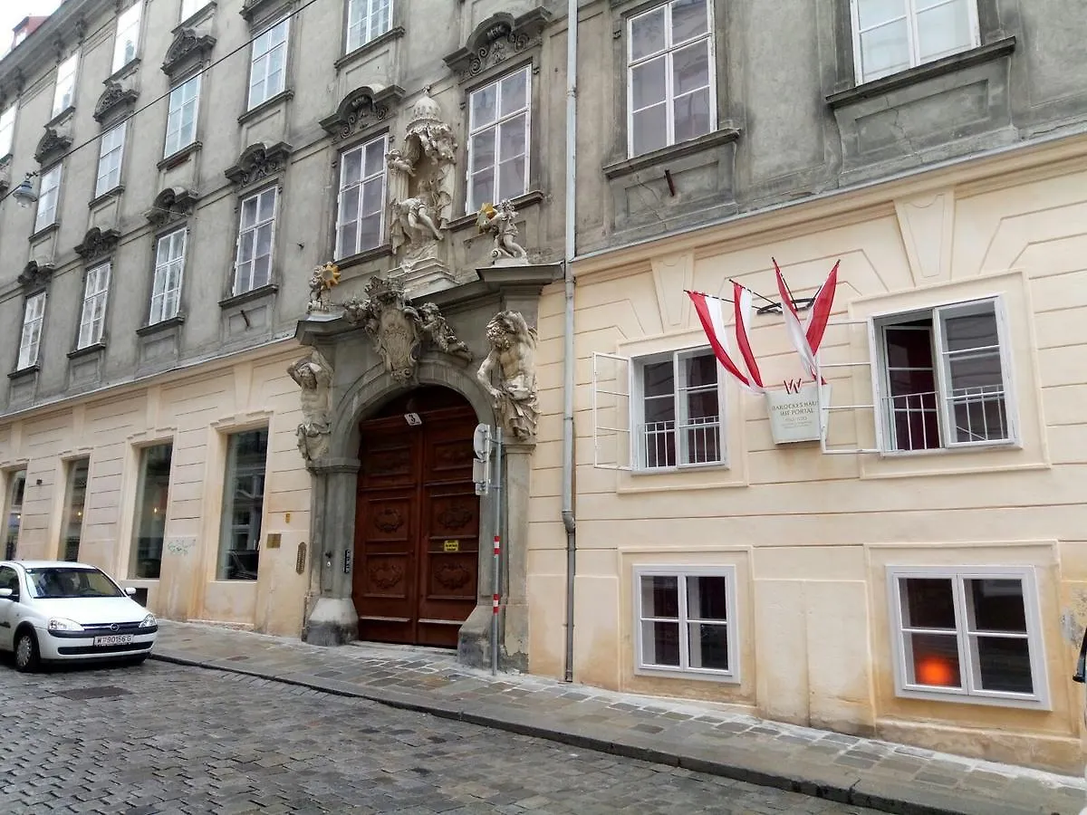 Kontakte von City Center Homes